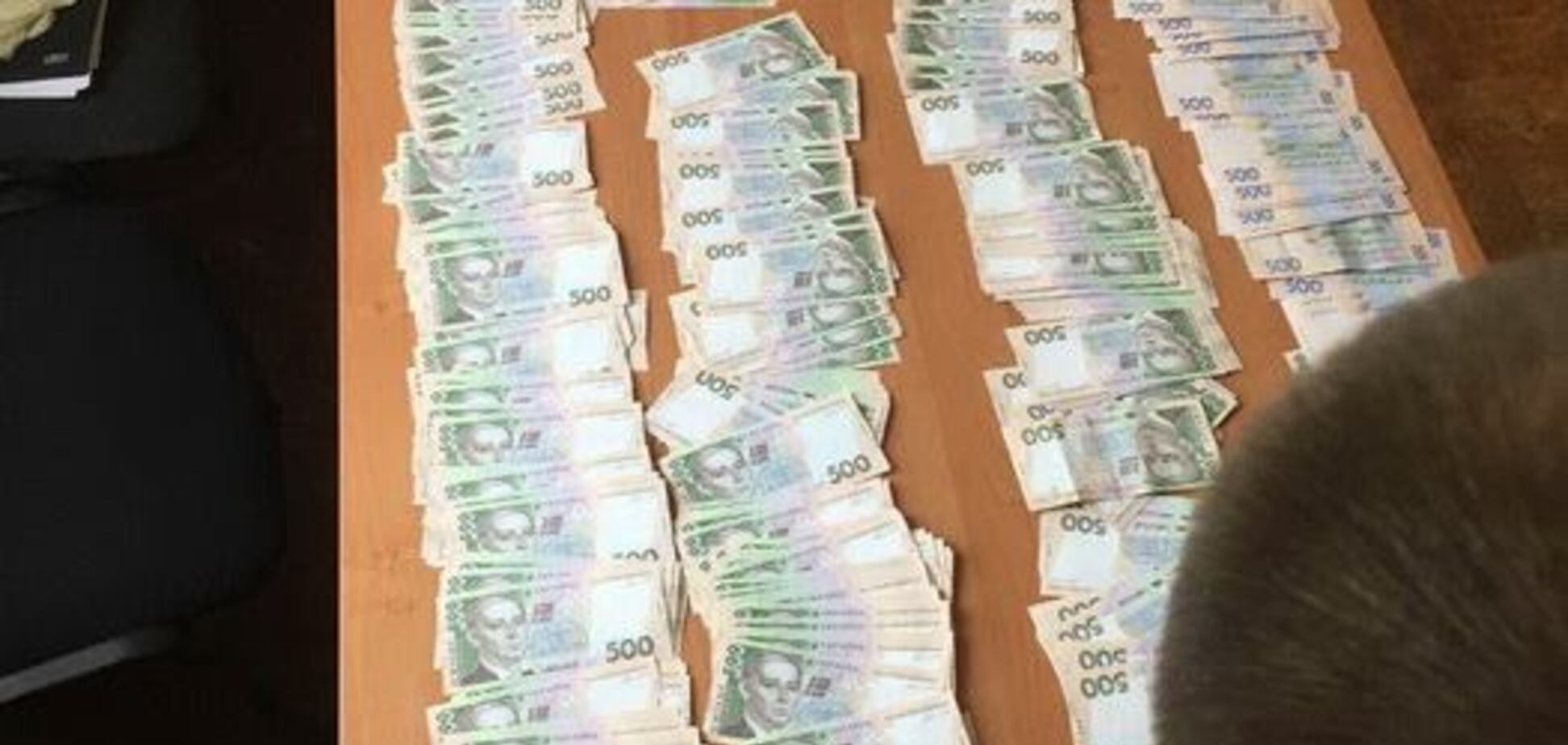 У зоні АТО чиновник вимагав величезний відкат за проект 'Прозорого офісу'