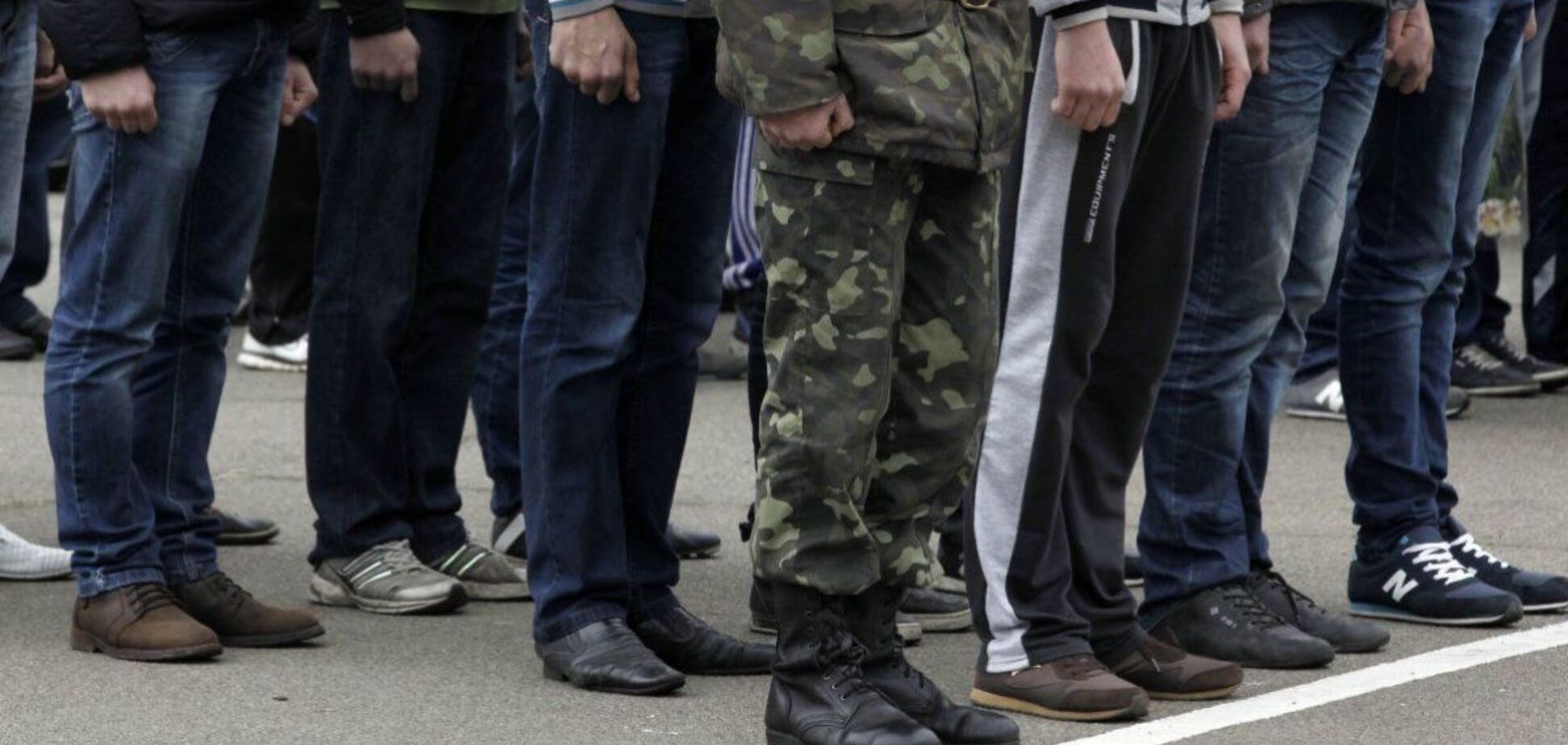 Весенний призыв в Украине: кого заберут и что грозит уклонистам