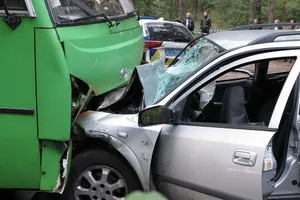 "Вранці бачили п'яними": під Києвом сталась жахлива ДТП з маршруткою