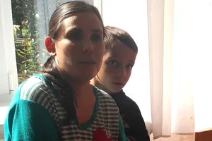 Смуга нещасть: на Черкащині брат накинувся з ножем на матір трьох дітей