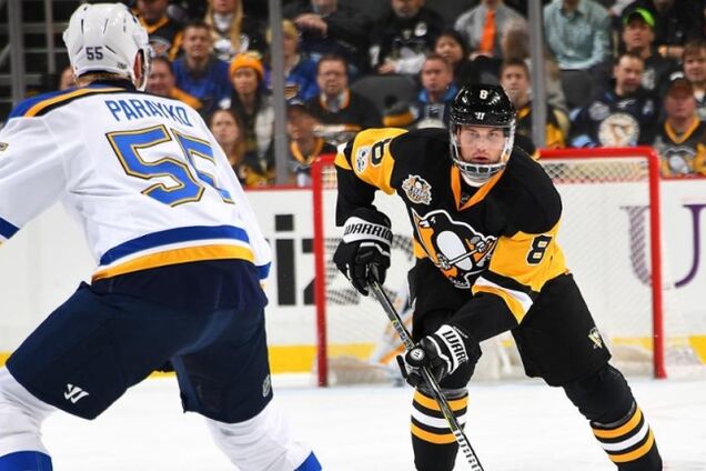 Чемпион НХЛ начал сезон с позорного поражения, пропустив 10 голов: опубликовано видео