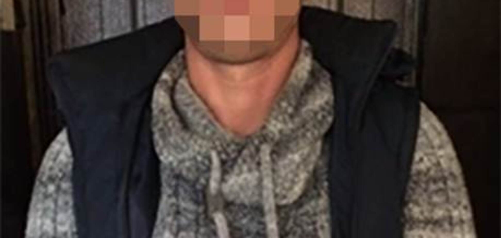 В Запорожье задержали злоумышленника, избившего прохожего