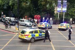 У Лондоні автомобіль в'їхав у натовп: є постраждалі
