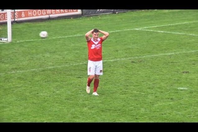 Голландский футболист прославился на весь мир, допустив неистовый промах: видео курьеза