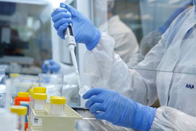 Не отдадим врагам: россиянам теперь придется следить за своим биоматериалом