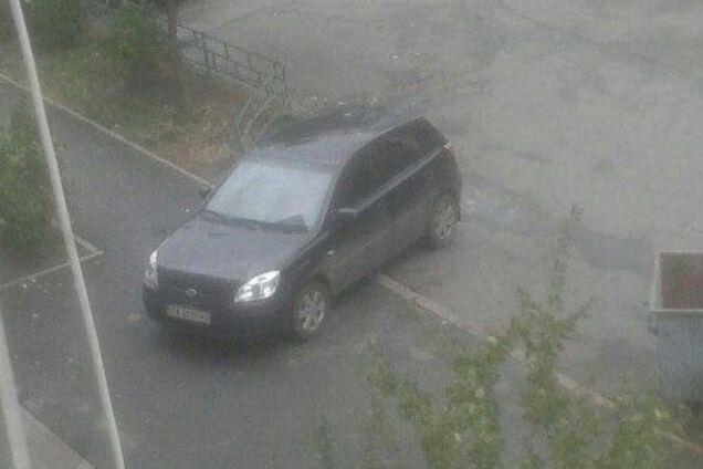 Герой парковки