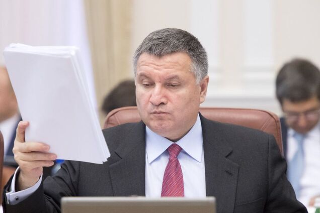 'Звоните Парубию': в Раде отказались инициировать отстранение Авакова