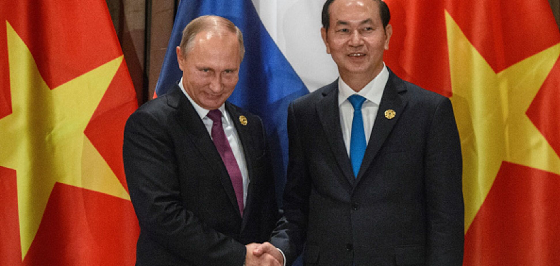 Ось це видок: у мережі висміяли фото Путіна на саміті у В'єтнамі