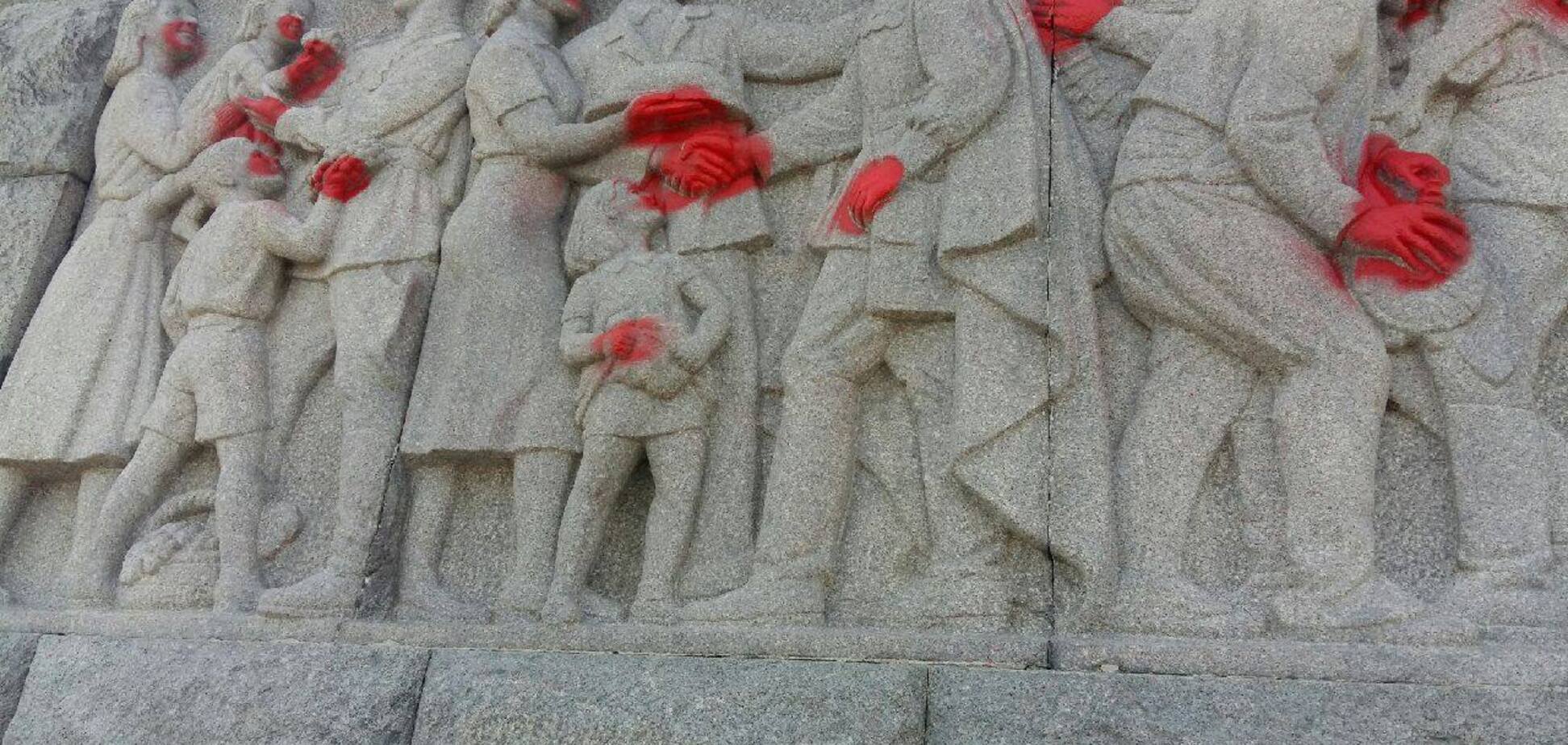 Пам'ятник радянському воїну-визволителю