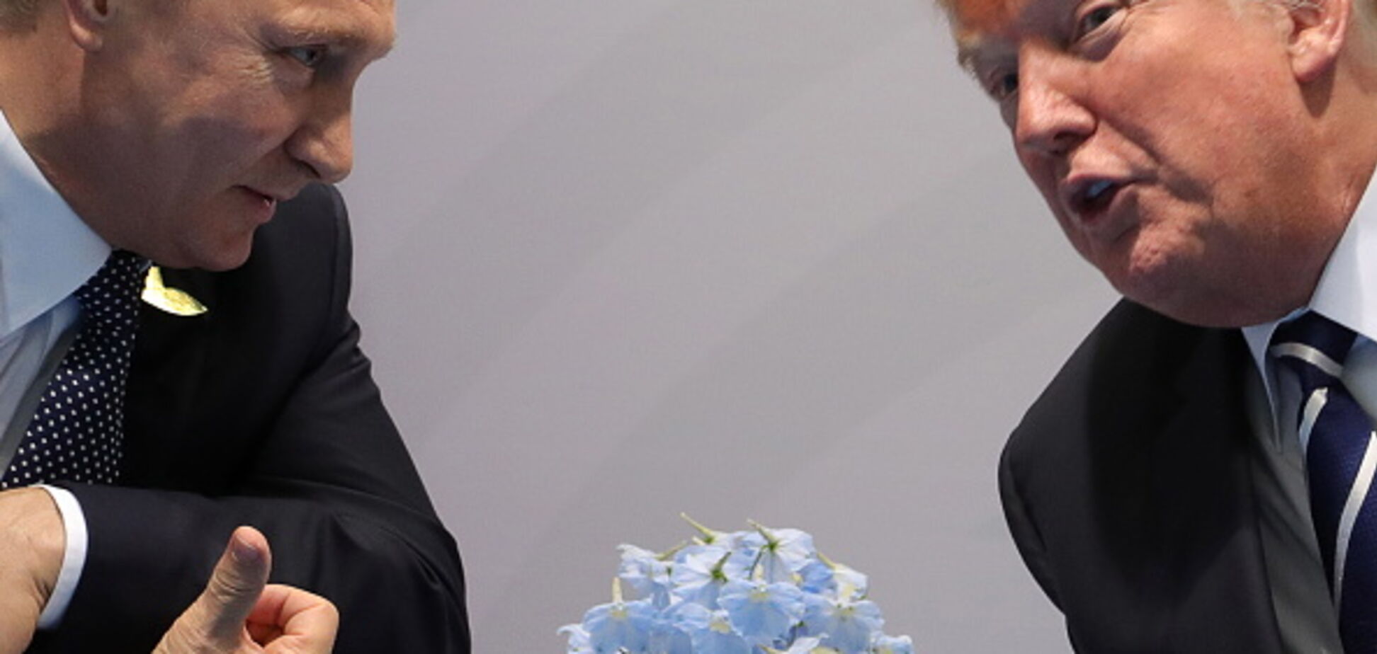 Звучало слово 'Украина': в Кремле рассказали, о чем говорили Путин и Трамп