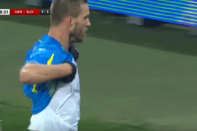 Показав у камеру. Ярмоленко зробив несподіваний вчинок після голу Словаччини