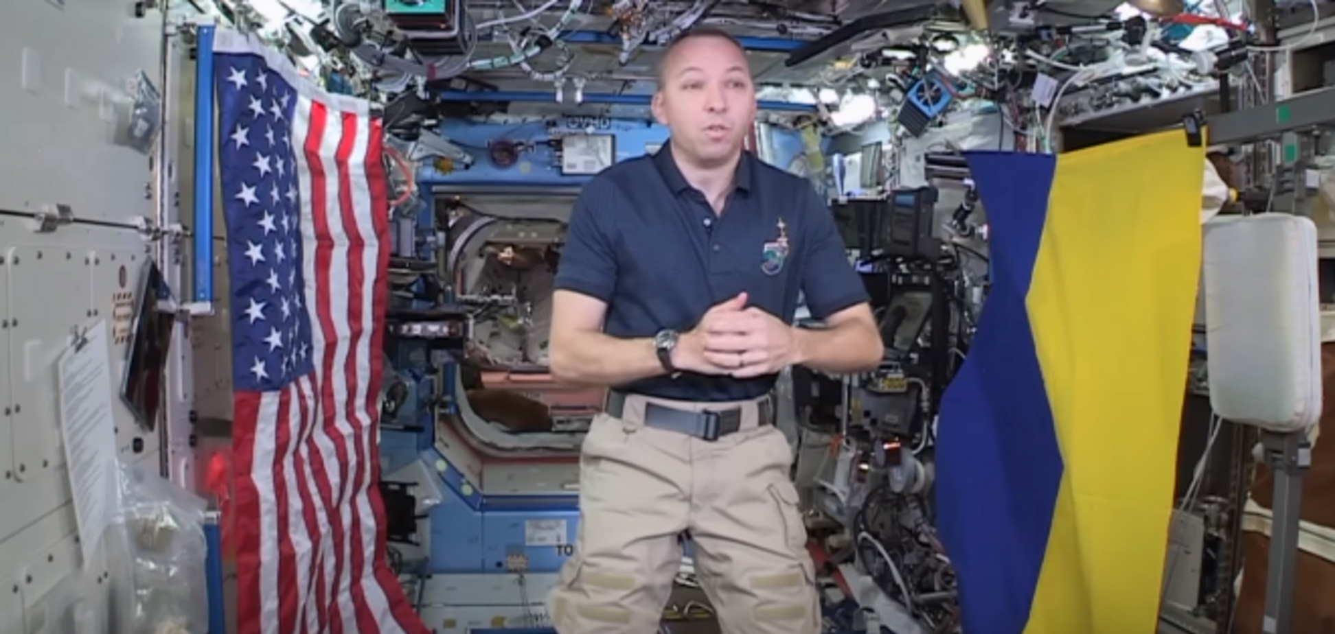 Астронавт NASA зізнався, чому полетів у космос із прапором України: опубліковано відео