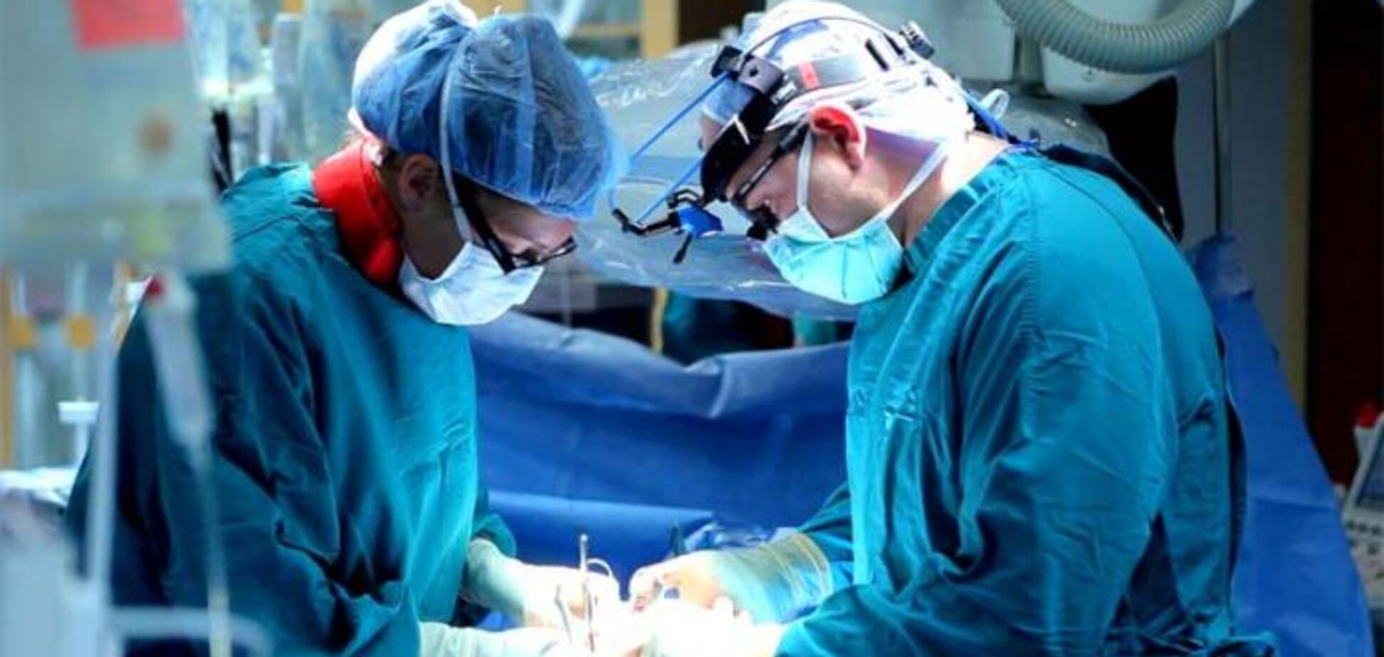 Уникальная операция: украинские хирурги поменяли сердечный клапан, не вскрывая грудную клетку 