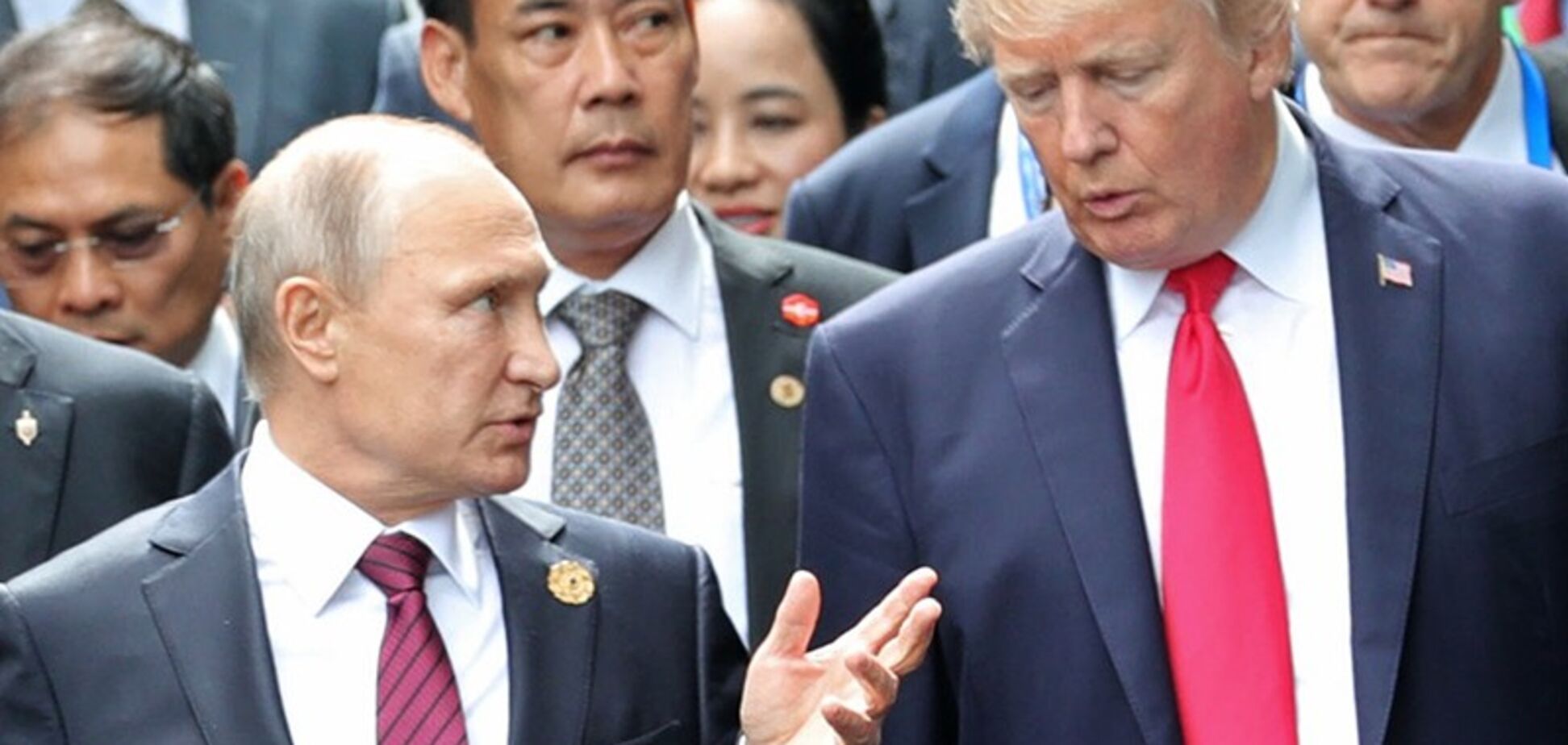 Через десяті руки: Трамп недбало привітав Путіна з інавгурацією