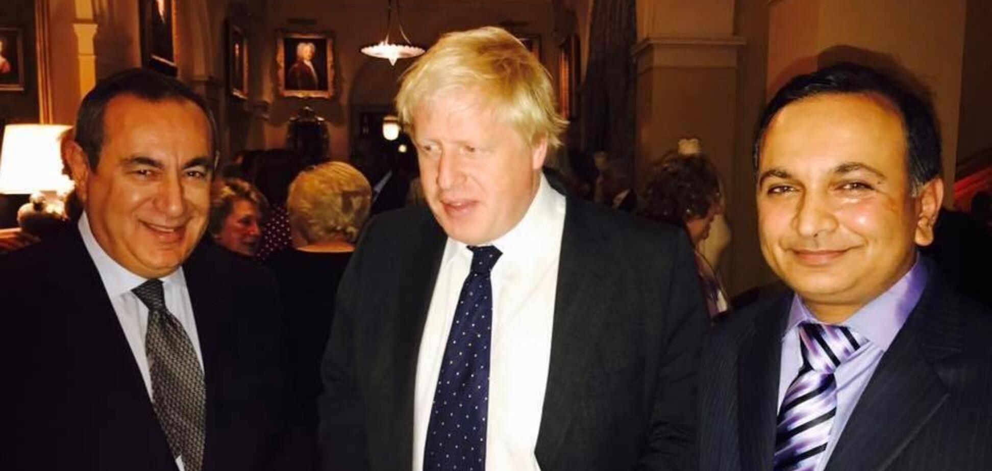Британський міністр потрапив у гучний скандал через фото з ученим, пов'язаним із Кремлем