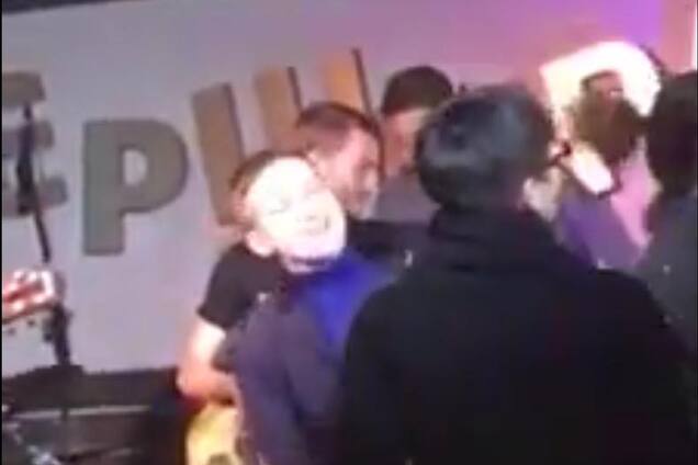 Киевляне прощались с погибшими на передовой, а нардеп Савченко в этот день танцевала...