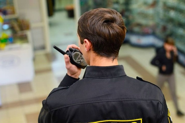 Охрана быковала, пока дети рыдали: появились детали жуткого инцидента в супермаркете Киева