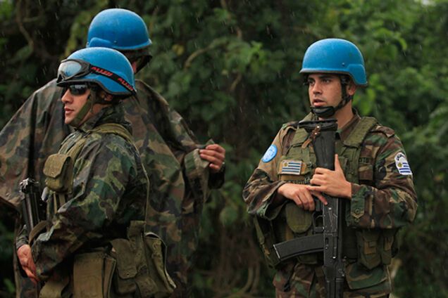 Генерал армии НАТО с Захарченко: журналист описал миссию миротворцев на Донбассе