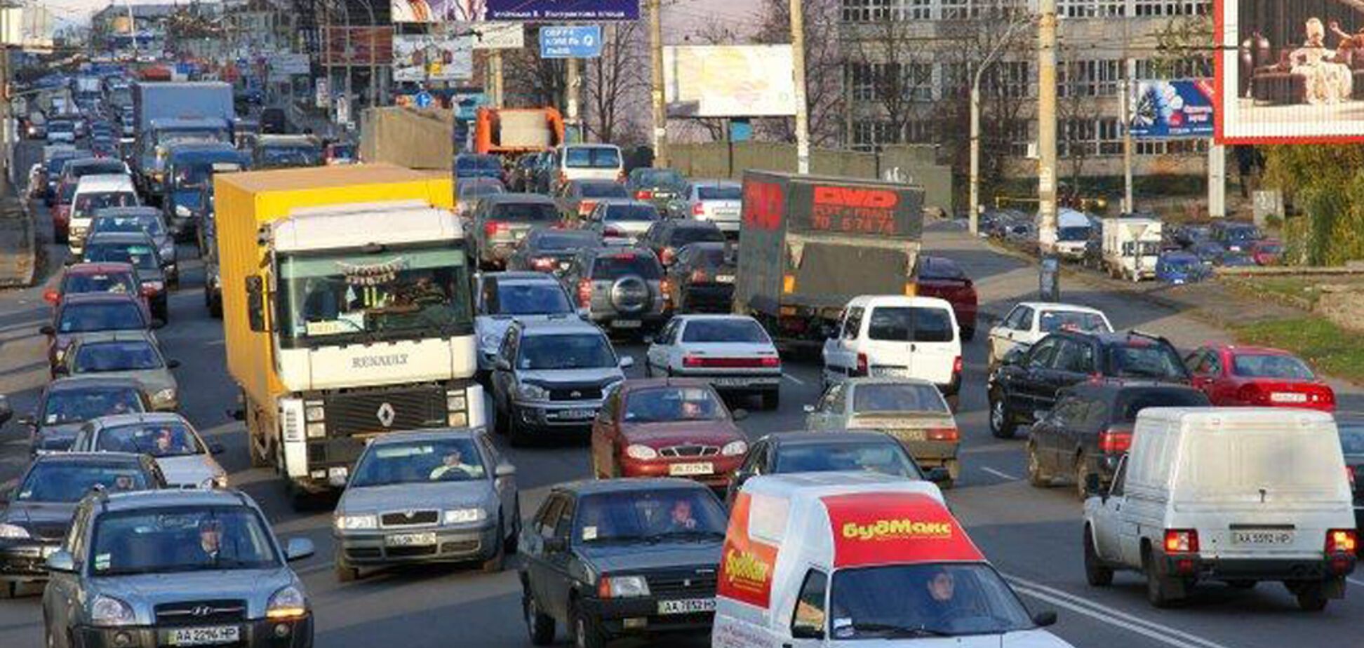 'Автомобили неслись мимо меня': в сети рассказали о возмутительных нарушениях водителей Киева