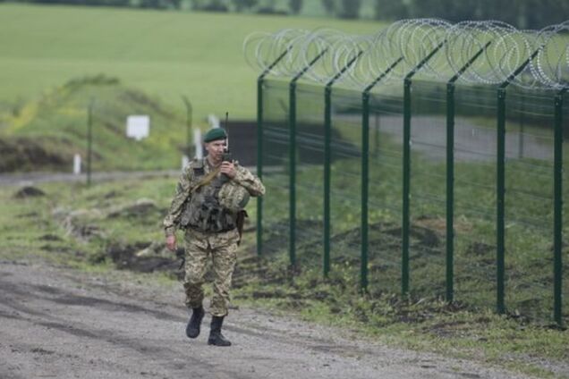 Розкрадена 'стіна Яценюка': НАБУ розкрило нову злочинну схему