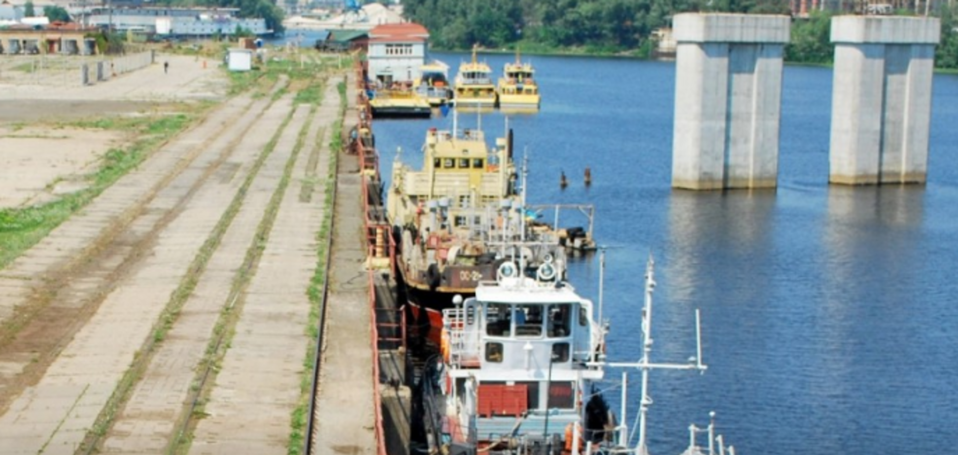 Киевский речной порт реконструирует подъездные железнодорожные пути