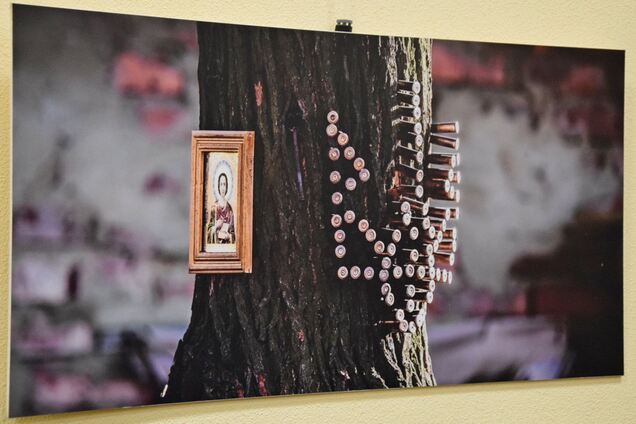 'Каждый должен прийти и посмотреть': в Николаеве презентовали художественный проект участников АТО