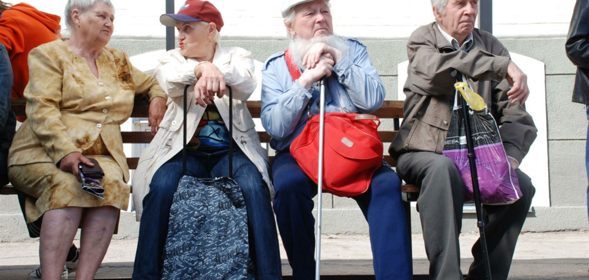 Ракеты для них важнее пенсии? Названы особенности менталитета пенсионеров в РФ