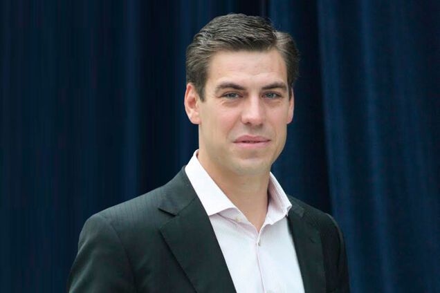 Дмитро Дюжев