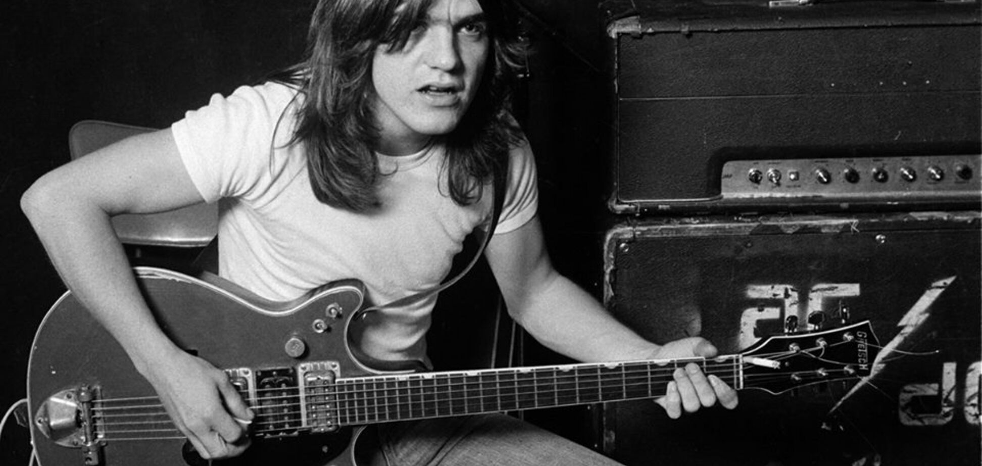 Умер один из основателей легендарной рок-группы AC/DC
