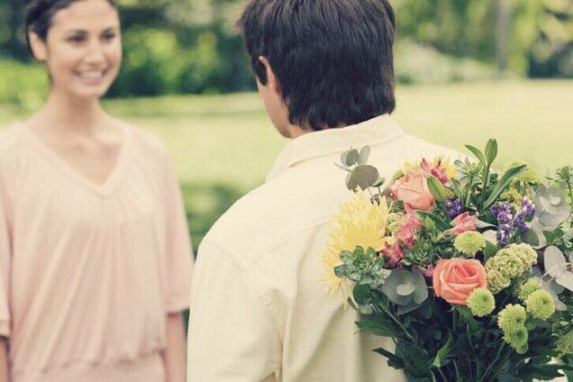 'Сначала я пью кофе, потом завтракает семья'. Так возможно?