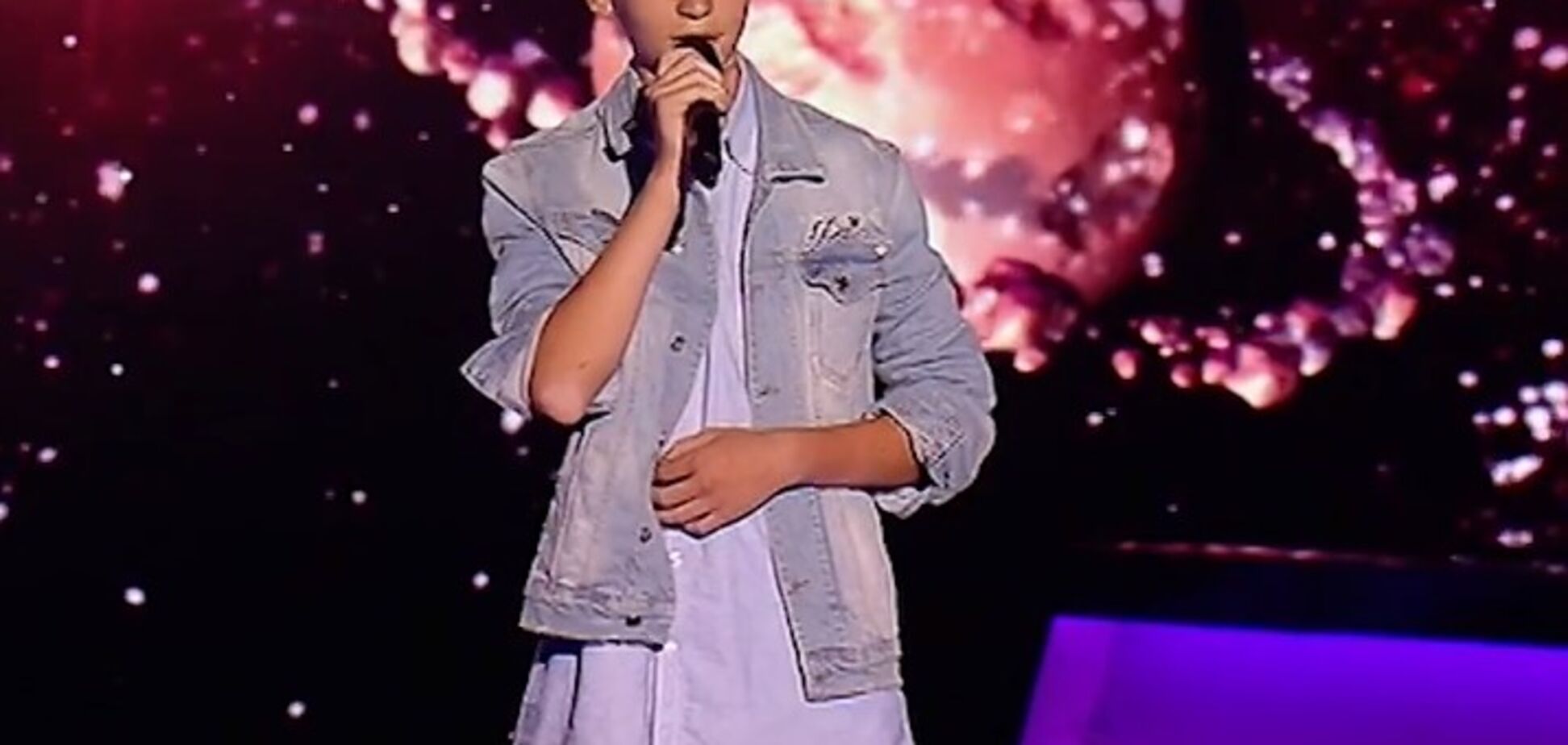 'Меня бьют за то, что я пою': участник 'Голос.Діти' вызвал недоумение зрителей