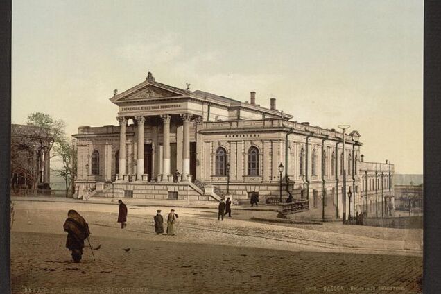 Бедность в Одессе была ужасающей: в подвалах ютились тысячи голодных