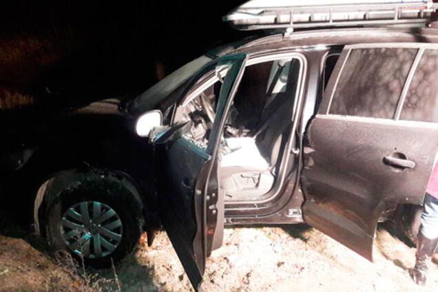 Разбой на дороге: на Житомирщине банда забрала у ювелиров 30 кг золота