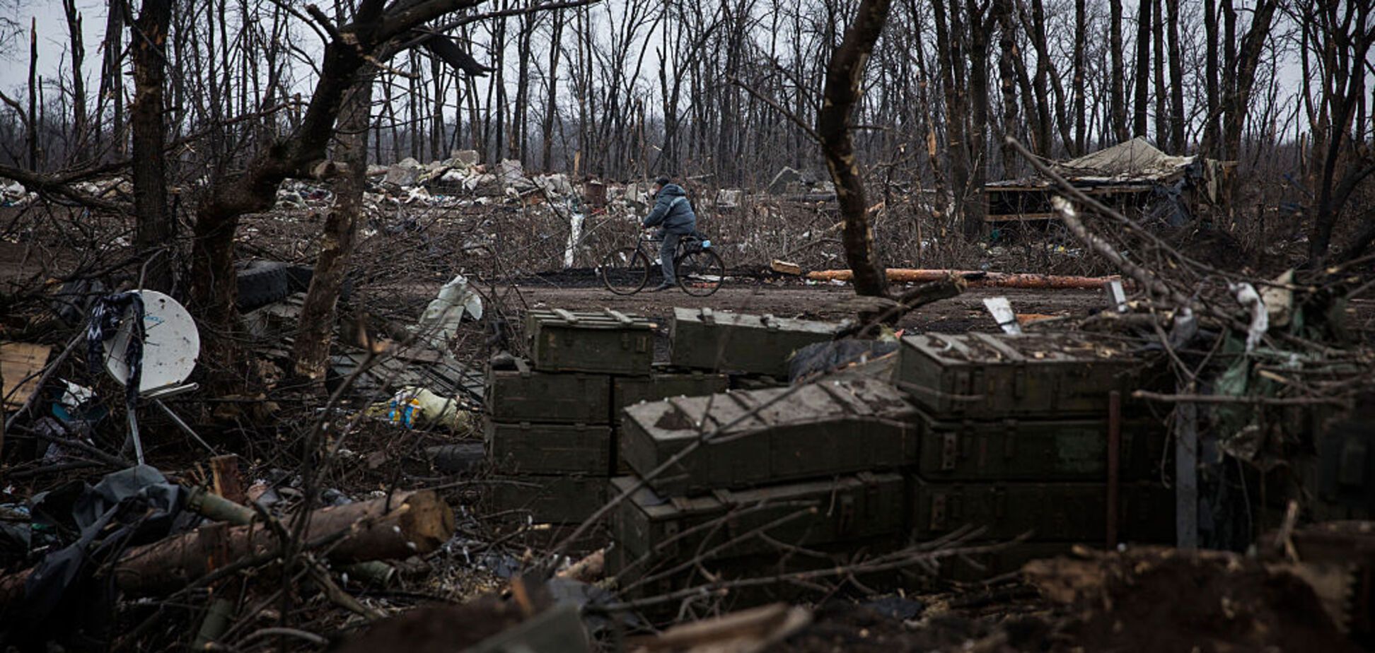 Террористы пустили в ход запрещенное оружие: силы АТО понесли потери на Донбассе