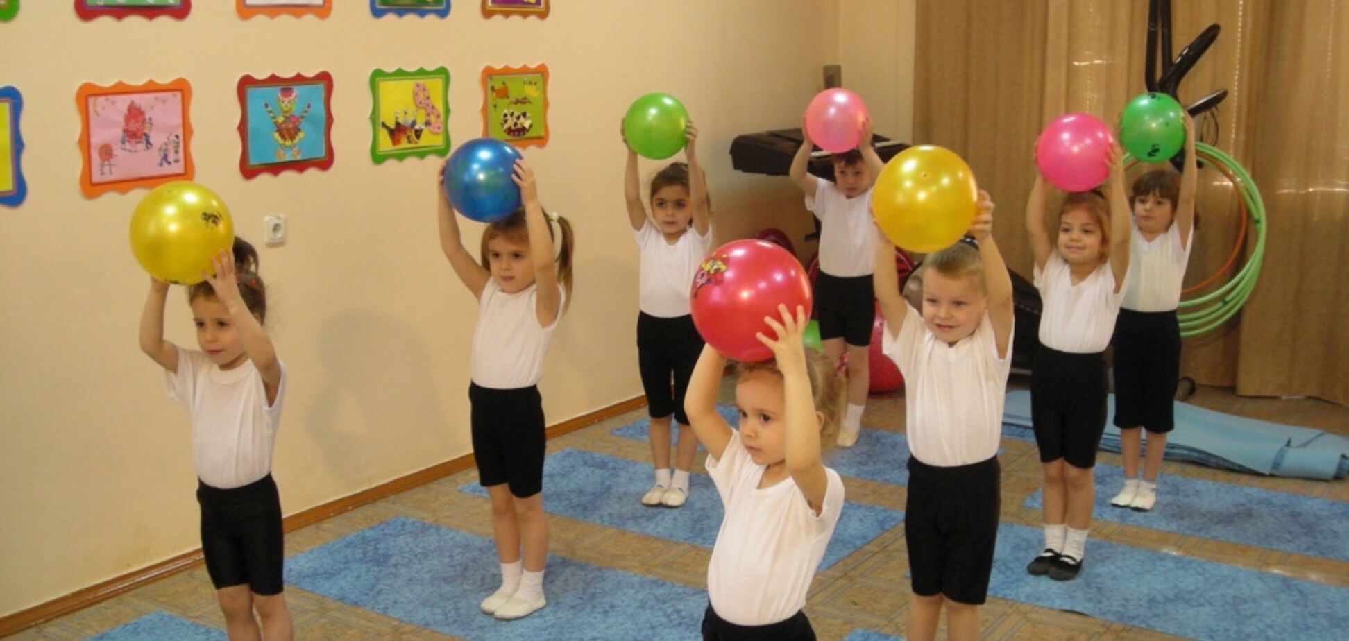 В Николаеве воспитательница жестоко избила девочку на глазах у ее матери