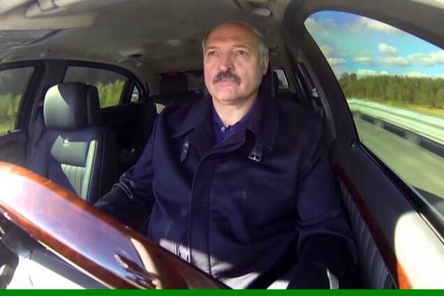 'Літак злітає з такою швидкістю': Лукашенко яскраво набрехав про поїздку на Tesla