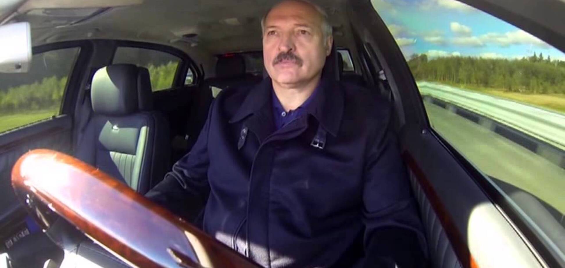 'Самолет взлетает с такой скоростью': Лукашенко ярко наврал о поездке на Tesla