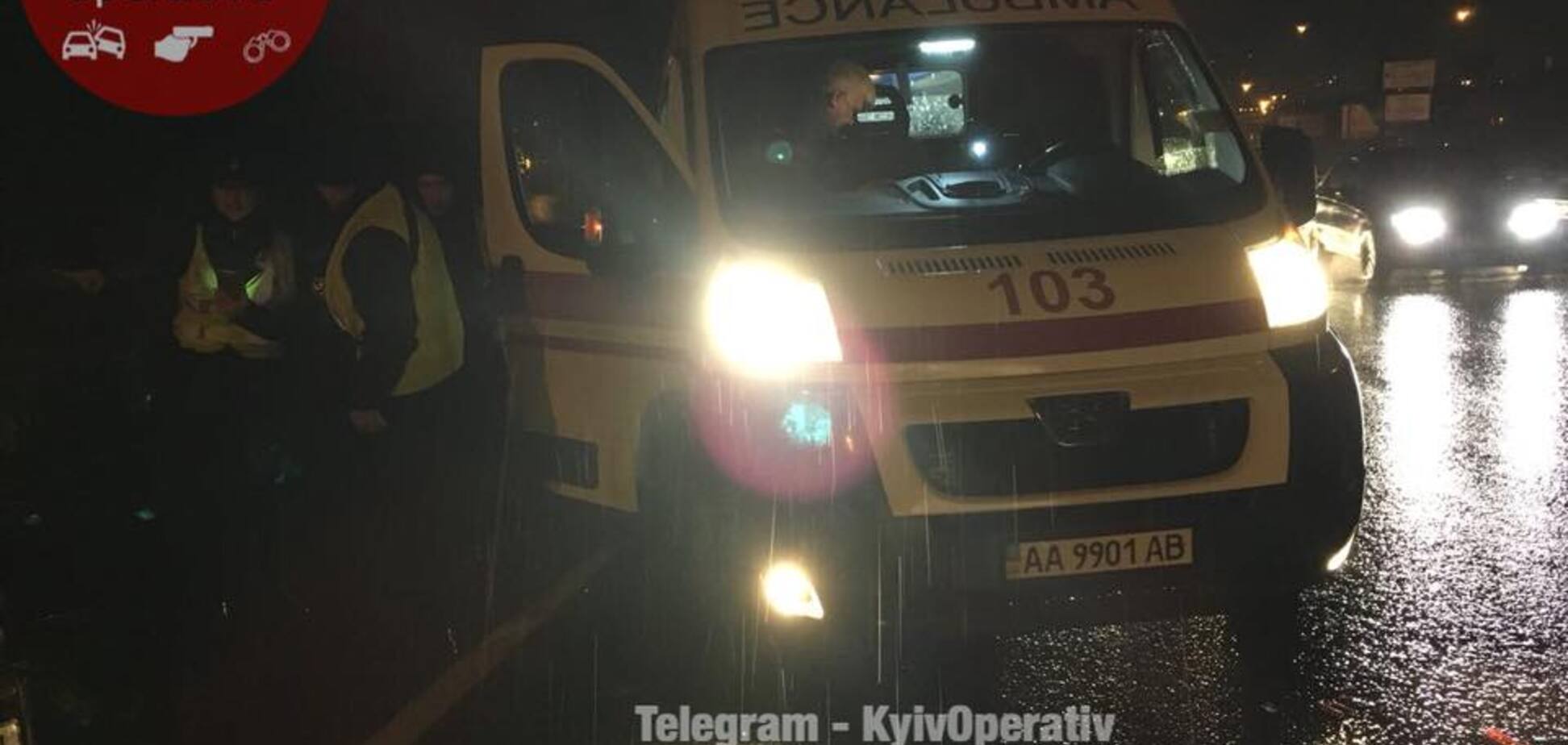 Пасажир вилетів з авто: в Києві п'яний водій влаштував жахливу ДТП