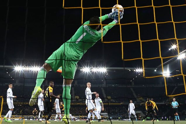 'Здалося': воротар 'Динамо' пояснив дикий конфуз під час матчу з 'Янг Бойз'