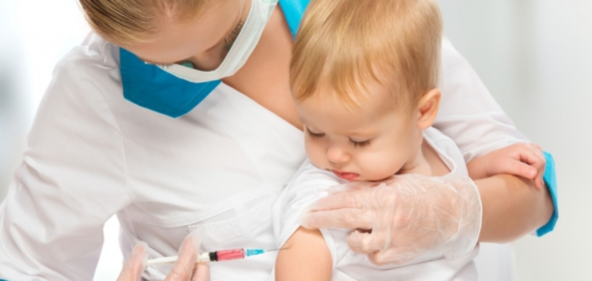 'Не убей ребенка своей глупостью': все 'за' и 'против' вакцинации детей