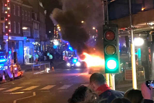 У Великобританії прогримів вибух на різдвяному ярмарку: з'явилися фото і відео