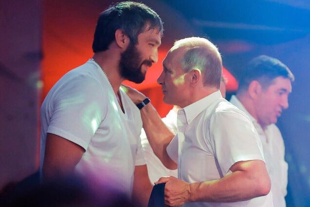 'Это фиаско, братан'. Болельщики затравили лучшего хоккеиста России за раболепское унижение перед Путиным