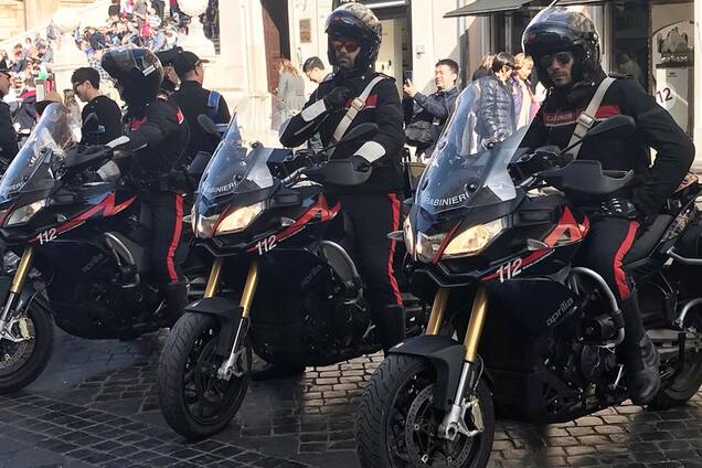 Карабинеры в Италии