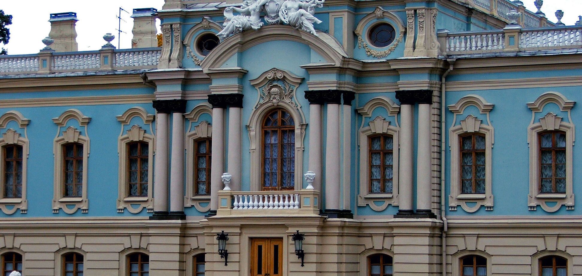 Ремонт Мариинского дворца в Киеве