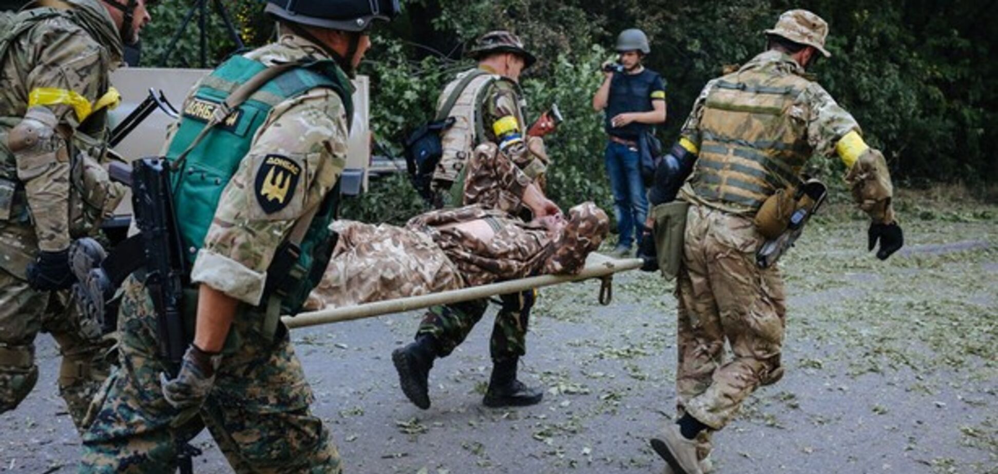 Разве можно так издеваться?! В сети разгорелся скандал из-за лечения АТОшников