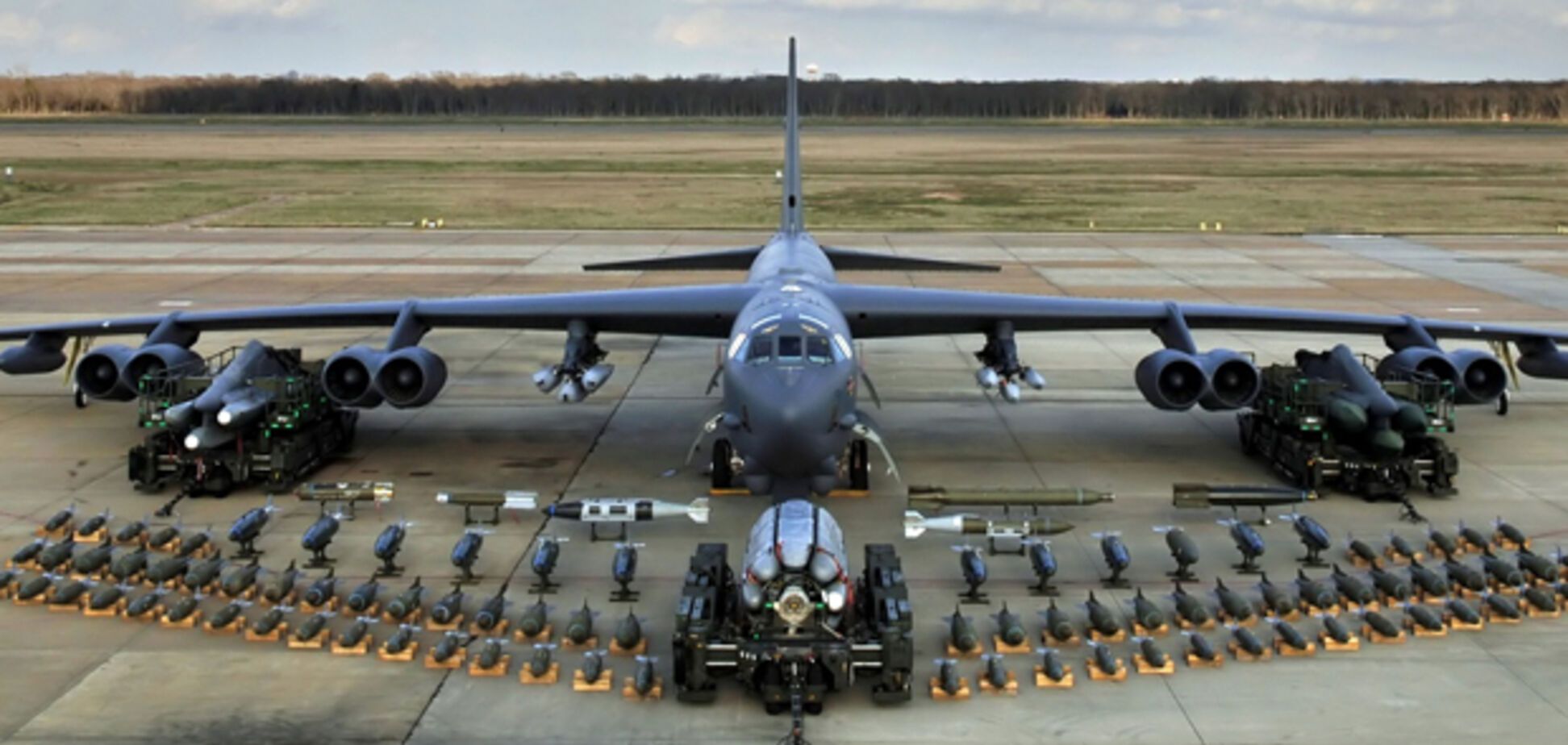 Летальну зброю для України