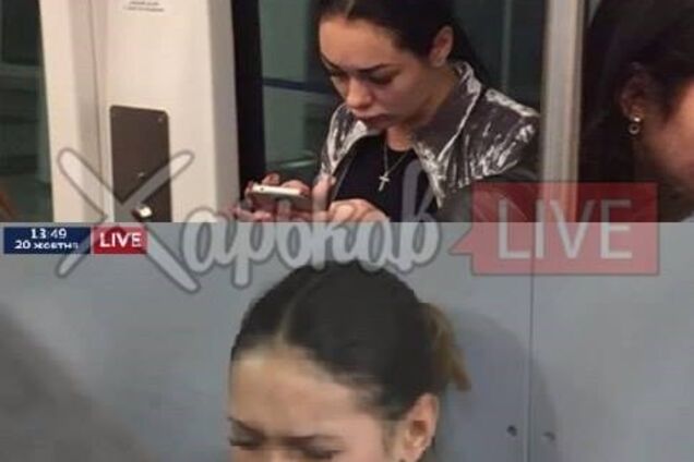 Резонансное фото 'Зайцевой' в аэропорту: стало известно о местонахождении девушки