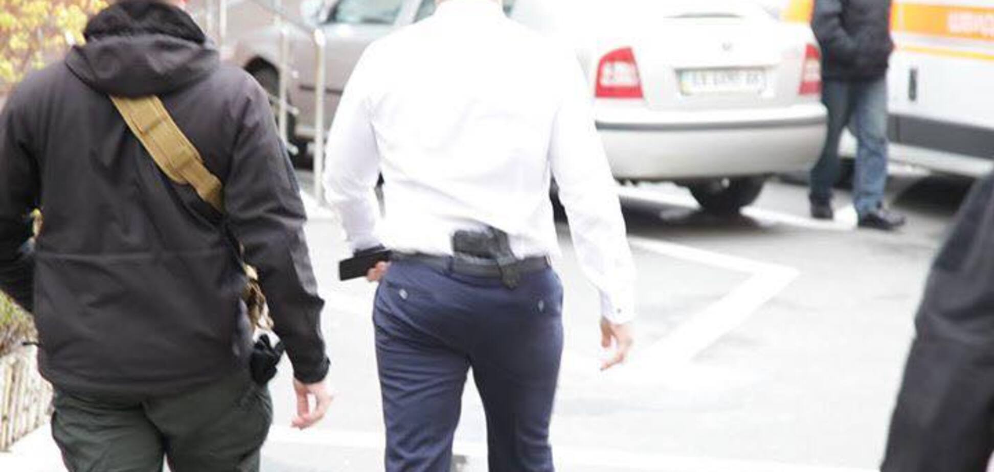 Ківа влаштував блогеру скандал через своє фото з пістолетом: фрагменти листування
