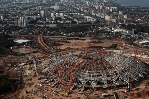 Многострадальный стадион ЧМ-2018 в России получил миллионные проблемы