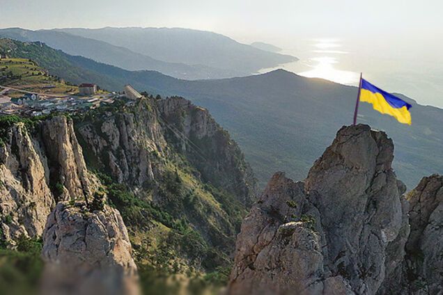 Убийство за украинский флаг в Крыму? В России напомнили о 'распятом мальчике'